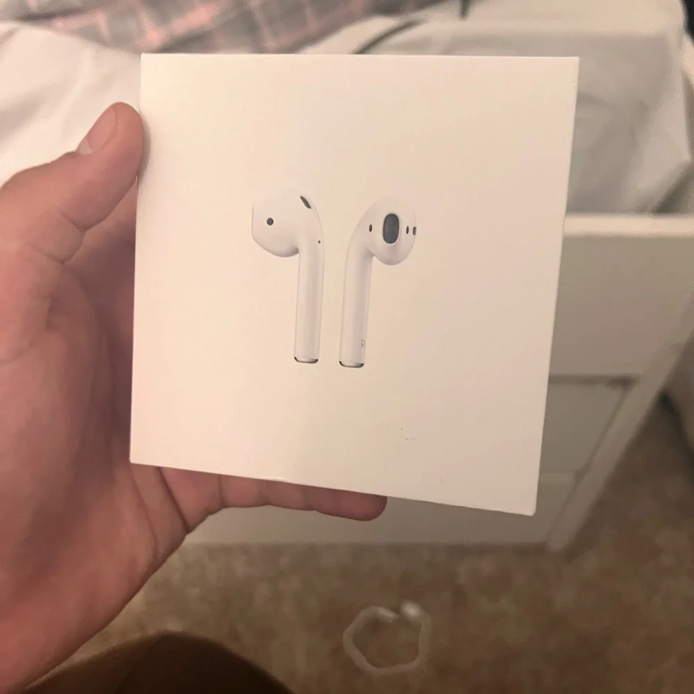 Apple AirPods with Charging Case